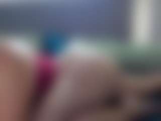 Hotpinkcheeto's Live Sex Cam Show
