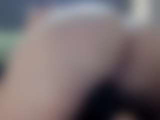 Hotpinkcheeto's Live Sex Cam Show