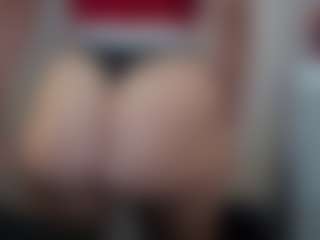 Hotpinkcheeto's Live Sex Cam Show