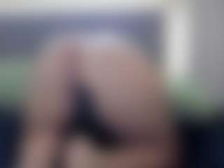 Hotpinkcheeto's Live Sex Cam Show