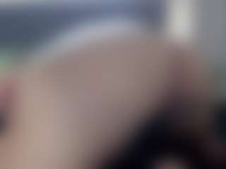 Hotpinkcheeto's Live Sex Cam Show