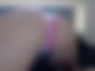 Live cam show with Hotpinkcheeto - Bedroom on Camsoda