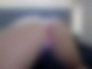 Hotpinkcheeto's Live Sex Cam Show