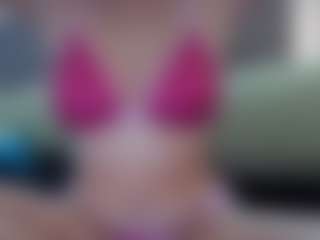 Hotpinkcheeto's Live Sex Cam Show