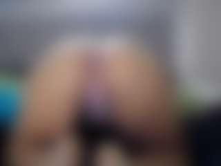 Hotpinkcheeto's Live Sex Cam Show
