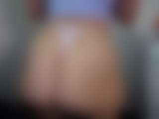 Hotpinkcheeto's Live Sex Cam Show