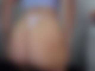 Hotpinkcheeto's Live Sex Cam Show