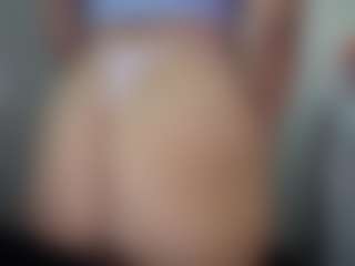 Hotpinkcheeto's Live Sex Cam Show
