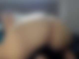 Hotpinkcheeto's Live Sex Cam Show