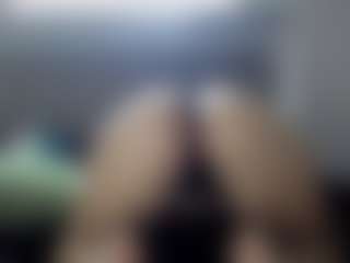 Hotpinkcheeto's Live Sex Cam Show