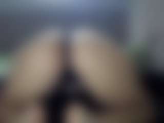 Hotpinkcheeto's Live Sex Cam Show