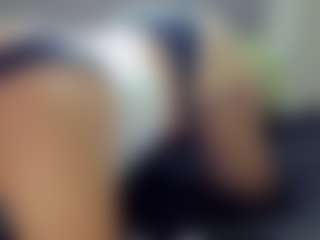Hotpinkcheeto's Live Sex Cam Show