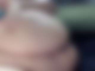 Hotpinkcheeto's Live Sex Cam Show