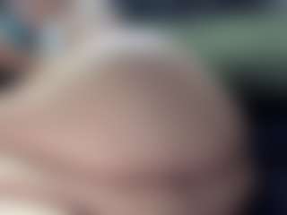 Hotpinkcheeto's Live Sex Cam Show