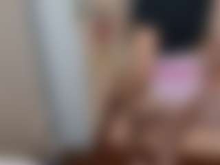 Hotpinkcheeto's Live Sex Cam Show