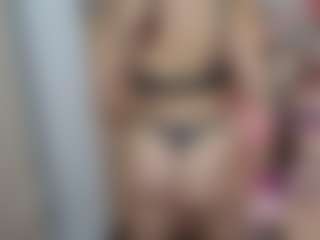 Hotpinkcheeto's Live Sex Cam Show