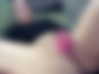Hotpinkcheeto's Live Sex Cam Show