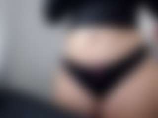 Hotpinkcheeto's Live Sex Cam Show