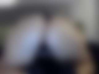 Hotpinkcheeto's Live Sex Cam Show