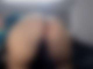 Hotpinkcheeto's Live Sex Cam Show