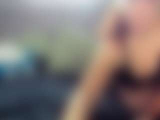 Hotpinkcheeto's Live Sex Cam Show