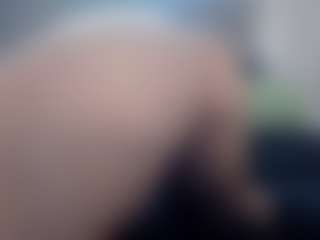 Hotpinkcheeto's Live Sex Cam Show