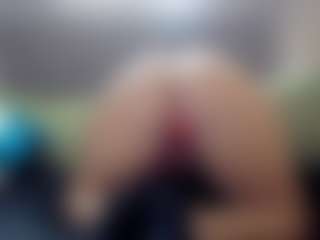 Live cam show with Hotpinkcheeto - Shaved Pussy on xxxlivecams.org