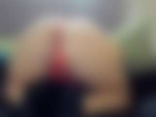 Hotpinkcheeto's Live Sex Cam Show