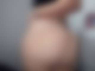 Hotpinkcheeto's Live Sex Cam Show