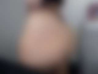 Hotpinkcheeto's Live Sex Cam Show