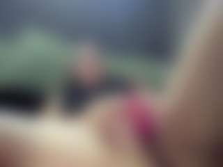 Hotpinkcheeto's Live Sex Cam Show