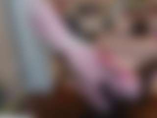 Live cam show with Hotpinkcheeto - Tease Curvy on AdultVida.com