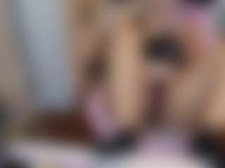 Hotpinkcheeto's Live Sex Cam Show