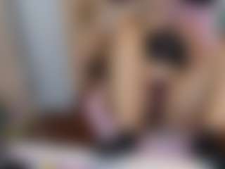Hotpinkcheeto's Live Sex Cam Show