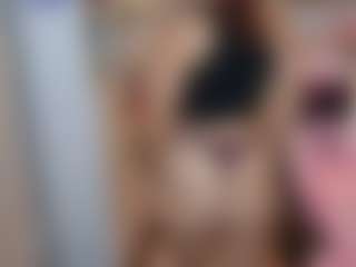 Hotpinkcheeto's Live Sex Cam Show