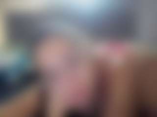 Hotpinkcheeto's Live Sex Cam Show