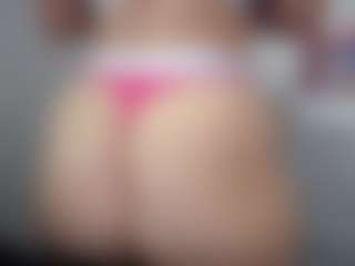 Live cam show with Hotpinkcheeto - Slender on Camsoda