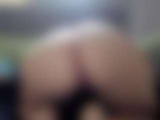 Live cam show with Hotpinkcheeto - Shaved Pussy Curvy on Camsoda