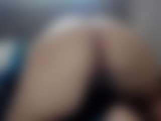 Hotpinkcheeto's Live Sex Cam Show