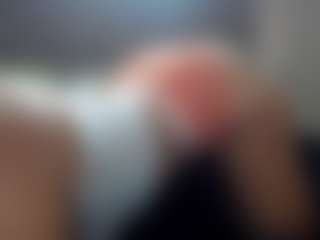 Hotpinkcheeto's Live Sex Cam Show