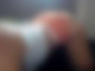 Hotpinkcheeto's Live Sex Cam Show