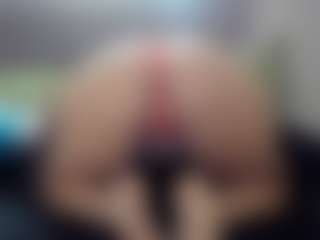 Hotpinkcheeto's Live Sex Cam Show