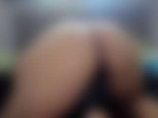Hotpinkcheeto's Live Sex Cam Show