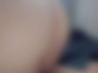 Hotpinkcheeto's Live Sex Cam Show