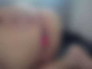 Hotpinkcheeto's Live Sex Cam Show