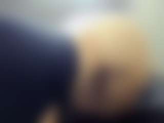 Hotpinkcheeto's Live Sex Cam Show