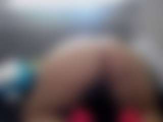 Hotpinkcheeto's Live Sex Cam Show