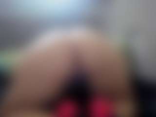 Hotpinkcheeto's Live Sex Cam Show