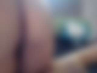 Hotpinkcheeto's Live Sex Cam Show