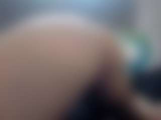 Hotpinkcheeto's Live Sex Cam Show